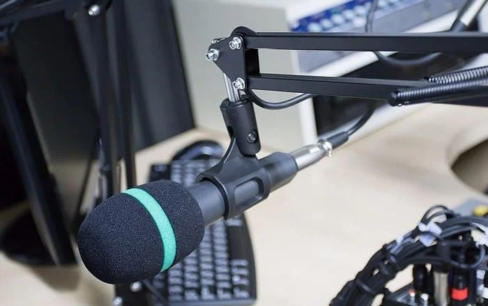 Jak słuchać tysięcy stacji radiowych na całym świecie za darmo?