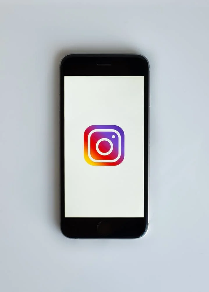 Jak grupować czat z wieloma użytkownikami Instagram