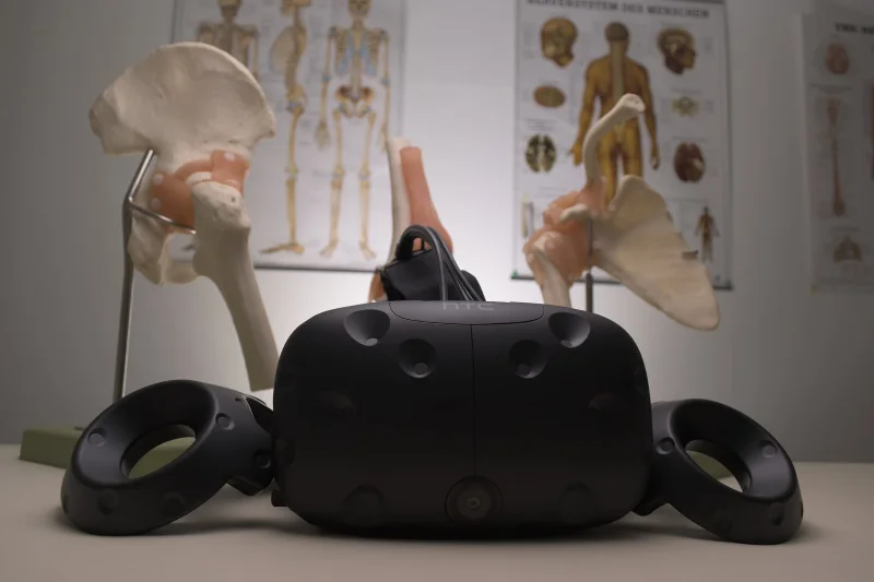 Funkcje i specyfikacje zestawu słuchawkowego HTC Proton VR