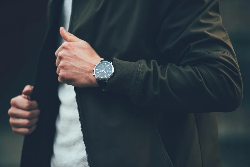 Instalowanie aplikacji na smartwatchu Michael Kors MKGO