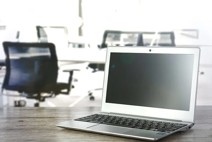 Dlaczego nowoczesne laptopy są o wiele lżejsze niż kiedyś?