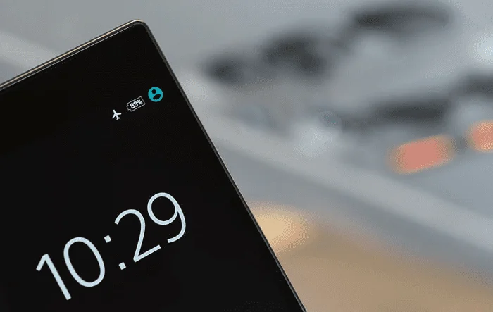 Jak włączyć procent baterii na pasku stanu Androida?