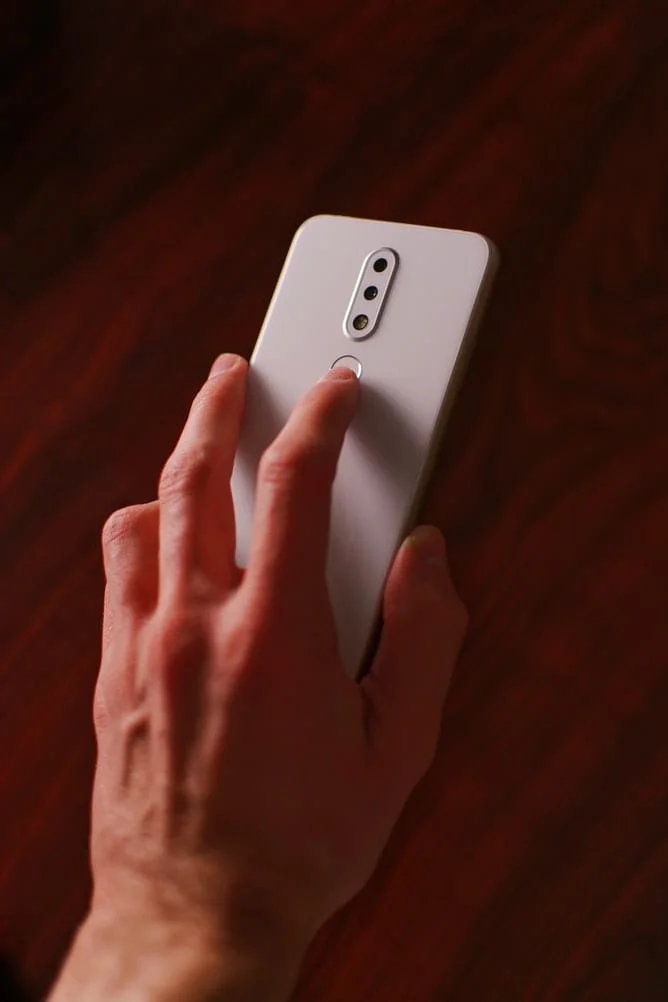 Hoe Android 11 in te schakelen Terug Tik op Samsung-apparaat