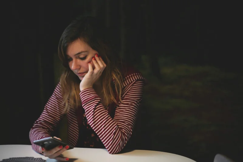 Problemen oplossen met een vastgelopen Android 10-update op LG G8-telefoons