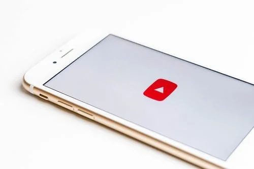 Dostosowywanie jakości wideo w aplikacji YouTube na iOS