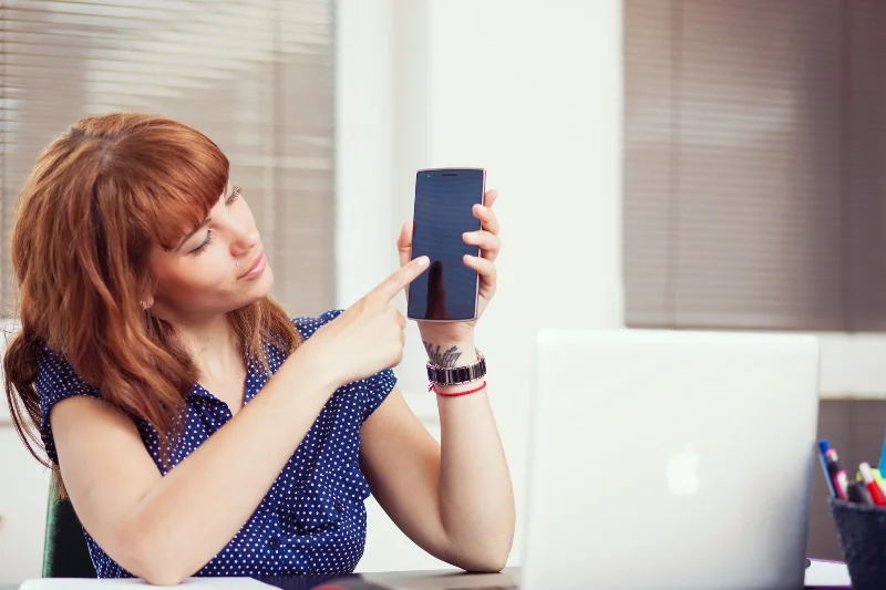 Jak dostosować współczynniki aplikacji dla LG G8X?