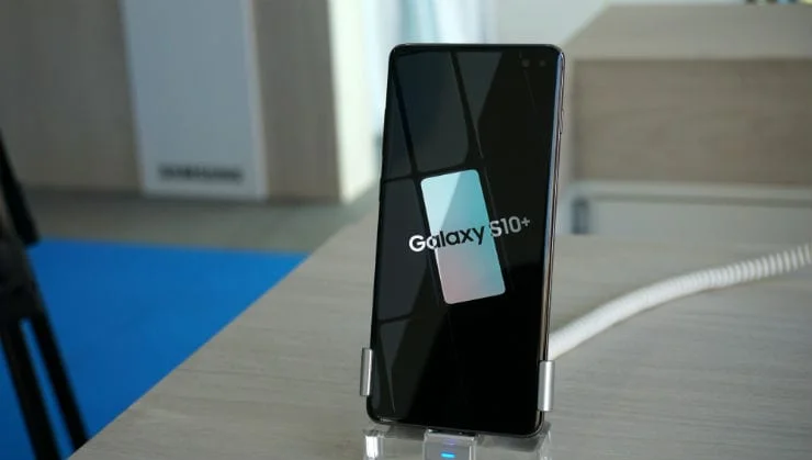 Samsung Galaxy s10: jak włączyć tryb ciemny