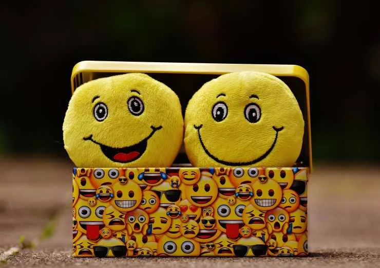 Jak uzyskać Emoji na pulpicie?