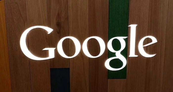 Automatycznie usuwaj lokalizację Google i Historię online