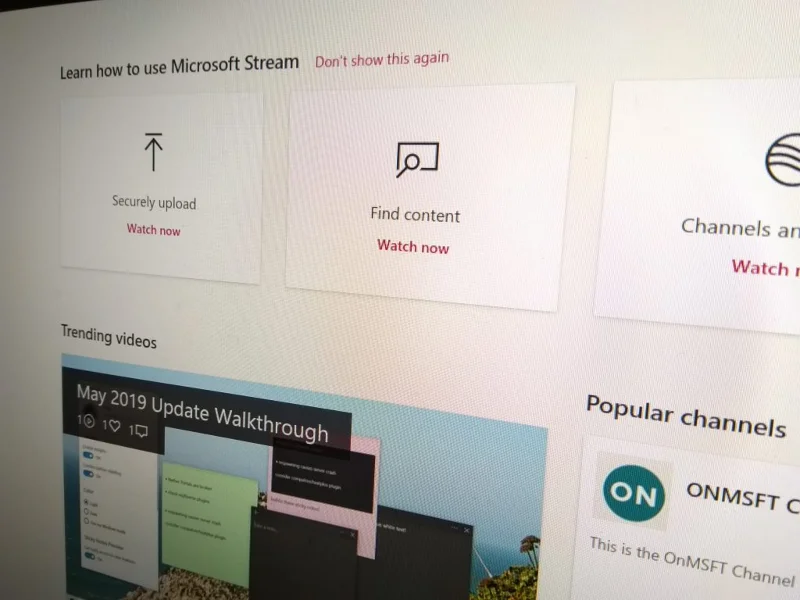 Cách sử dụng Microsoft Stream để chia sẻ nội dung video với nhân viên từ xa