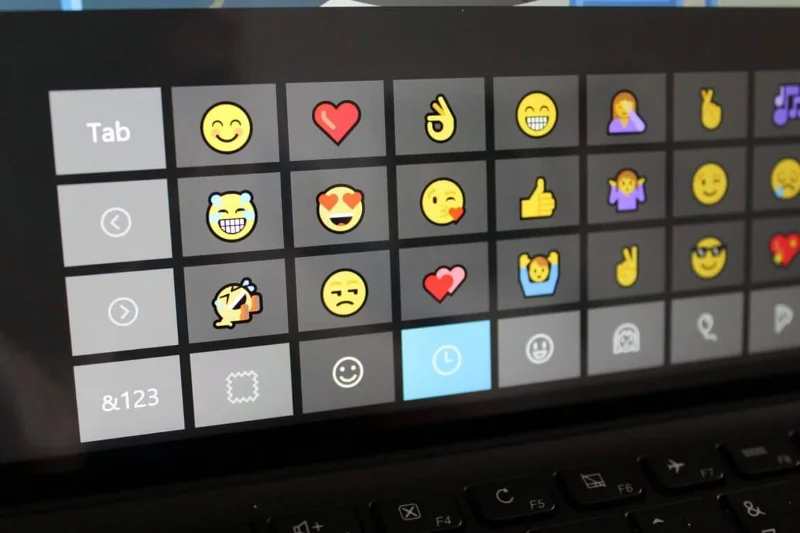 Cách tận dụng tối đa bộ chọn biểu tượng cảm xúc và biểu tượng mới của Windows 10