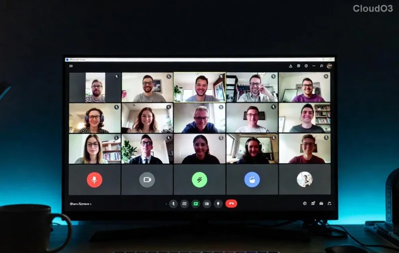 Microsoft Teams iş toplantısı arayüzü, kanallar ve yapay zeka araçlarıyla birlikte.