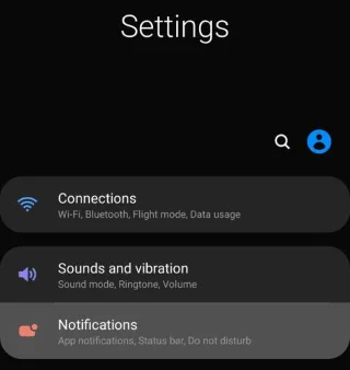 Androidステータスバーでバッテリーのパーセンテージを有効にする方法