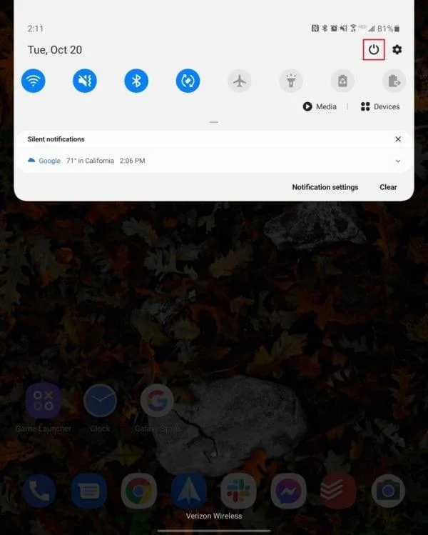 Jak wyłączyć i włączyć Galaxy Z Fold 2?