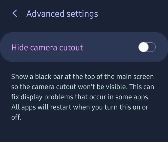 Galaxy S10e: ukryj wycięcie aparatu