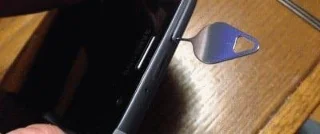 Galaxy S8+: SD-kaart en simkaart plaatsen/verwijderen