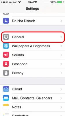 เปิดหรือปิด Data Roaming บน iPhone X หรือ 8