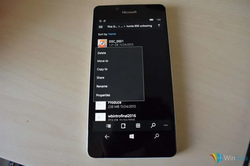 Đi sâu vào File Explorer trên Windows 10 Mobile với Lumia 950