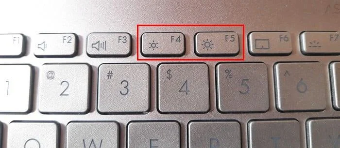 9 moduri de a regla luminozitatea ecranului pe Windows 11