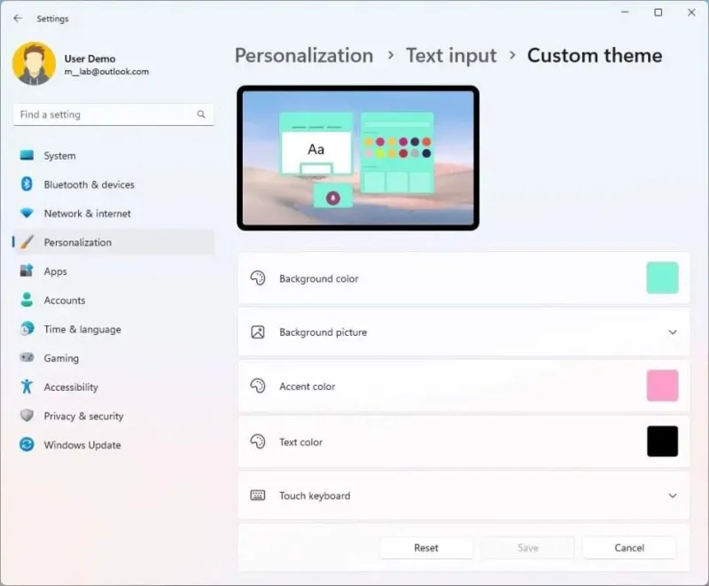 How to change touch keyboard, voice typing, emoji theme on Windows 11