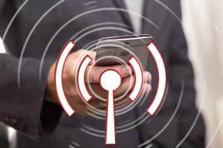 WiFi Genişletici ve WiFi Tekrarlayıcı: Fark Nedir?