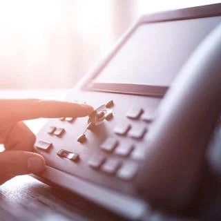 Ponsel Microsoft Teams mendapatkan aplikasi Orang, teks langsung