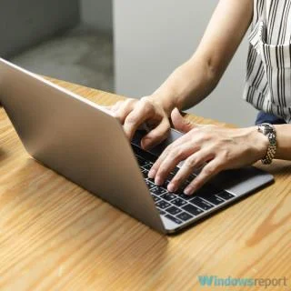 Fitur baru memudahkan menambahkan konten SharePoint ke Teams