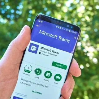 Microsoft Teams untuk Android mendapatkan penerjemah obrolan sebaris