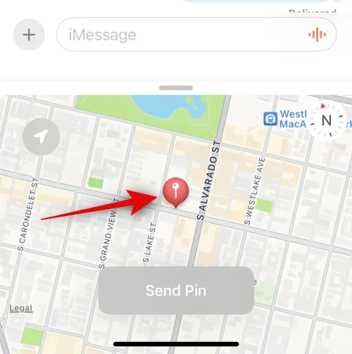 如何在 iOS 17 上使用消息共享位置並進行管理
