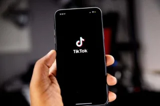 TikTok에서 재게시물을 실행 취소하거나 삭제하는 방법