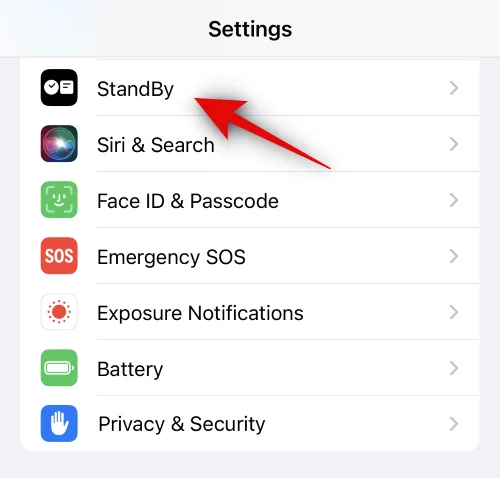 iOS 17이 설치된 iPhone의 대기 모드에서 알림을 활성화 또는 비활성화하는 방법