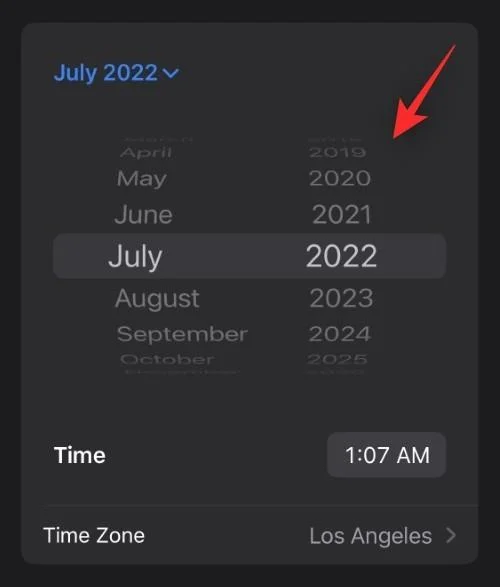 iOS 16의 iPhone에서 여러 사진의 메타데이터를 편집하는 방법