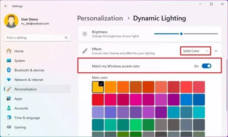 วิธีเปิดใช้งาน Dynamic Lighting เพื่อให้ตรงกับสีที่ถูกเน้นสำหรับอุปกรณ์ต่อพ่วง RGB บน Windows 11