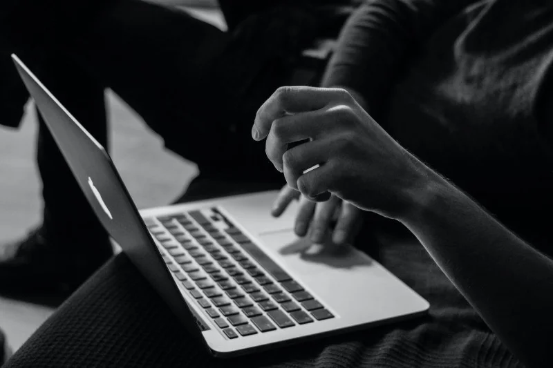 Qual è il conteggio dei cicli (batteria) su Mac e come controllarlo
