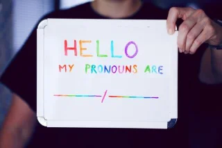 Come aggiungere i tuoi pronomi sul profilo Instagram