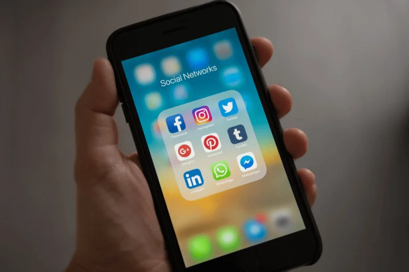 Bescherming tegen gestolen apparaten op de iPhone inschakelen en gebruiken