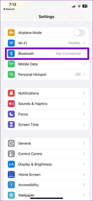 Top 7 manieren om het volumeniveau te corrigeren blijft omhoog of omlaag gaan op de iPhone