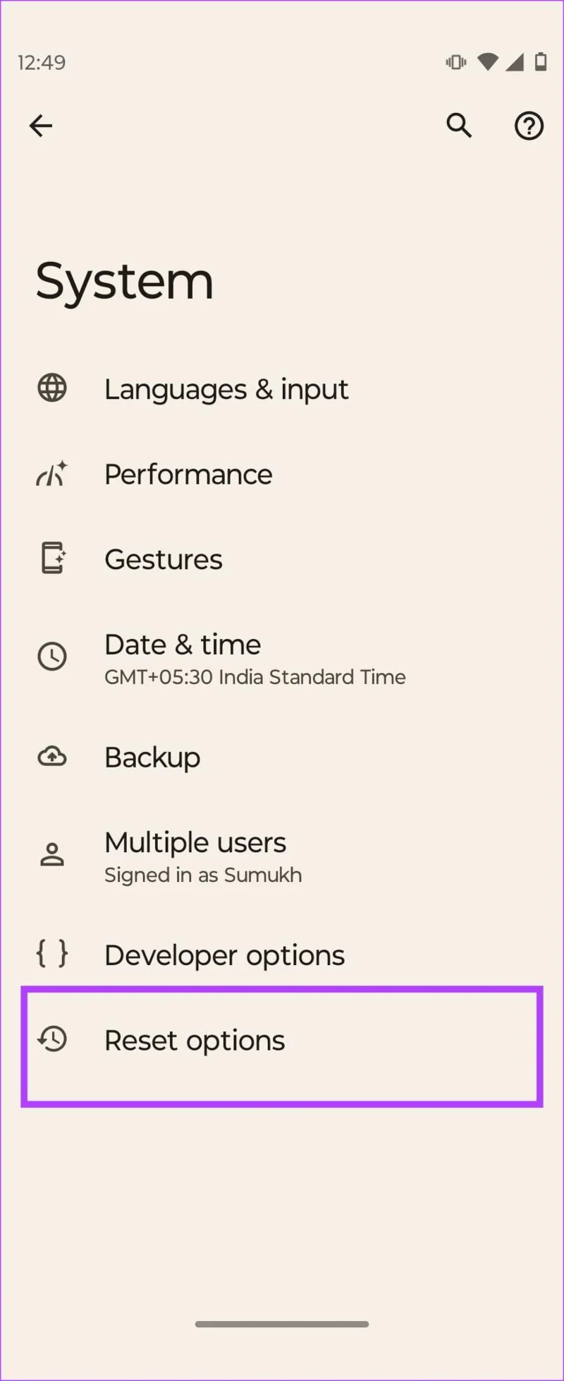 Waarom loopt de batterij van mijn Android-telefoon 's nachts leeg en hoe kan ik dit oplossen?