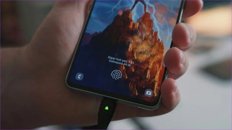 Nuovo telefono economico rispetto al vecchio telefono di punta: quale dovresti acquistare