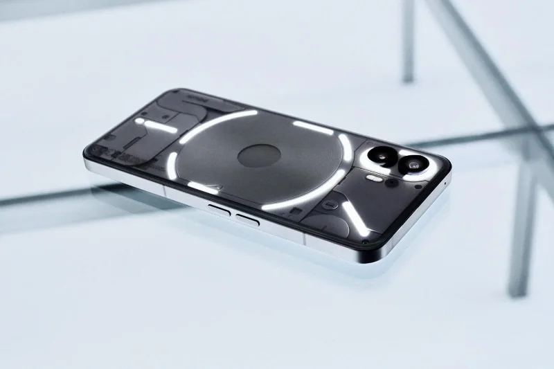 16 sfondi Cool Nothing Phone 2 (4K) gratuiti