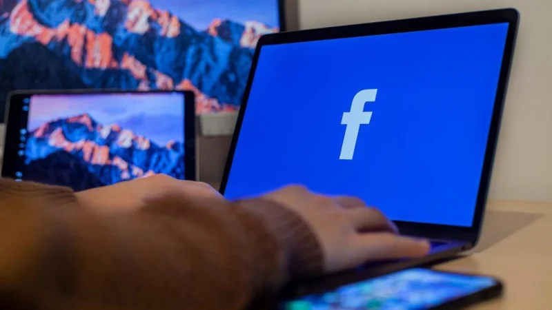 Comment quitter un groupe Facebook sur mobile ou ordinateur