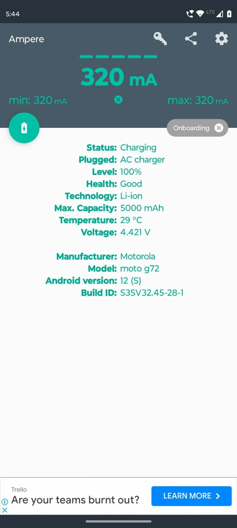 ¿Funcionará cualquier cargador con mi teléfono o tablet?