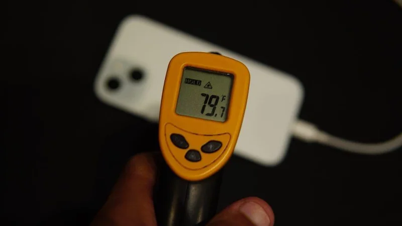 Hoe u de temperatuur van uw iPhone kunt controleren