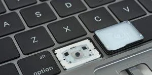 Appleはその技術に欠陥があることを認めており、それはほぼ歴史的なものです