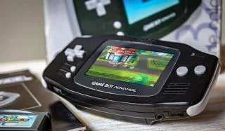 Bayan Old School Gaming? İşte Android İçin En İyi 10 GameBoy Advance Emülatörü