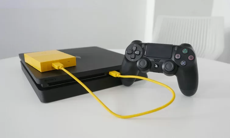 Cómo usar la unidad USB como memoria adicional en PlayStation 4