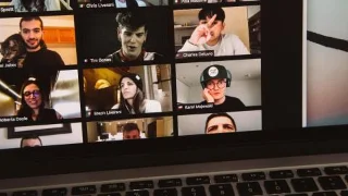 8 Cara Teratas untuk Memperbaiki Tim Microsoft Tidak Mendeteksi Kamera