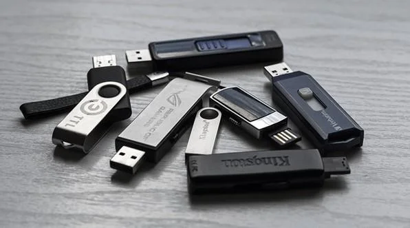 How To Delete Duplicate Photos On Flash Drive In Windows 11/10 (2023 Edition) How To Delete Duplicate Photos On Flash Drive In Windows 11/10 (2023 Edition)