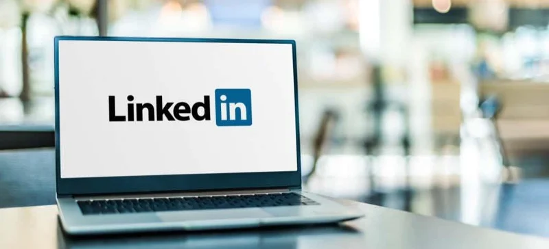 Funkcja LinkedIn „Otwarta na pracę”: czy warto jej używać?