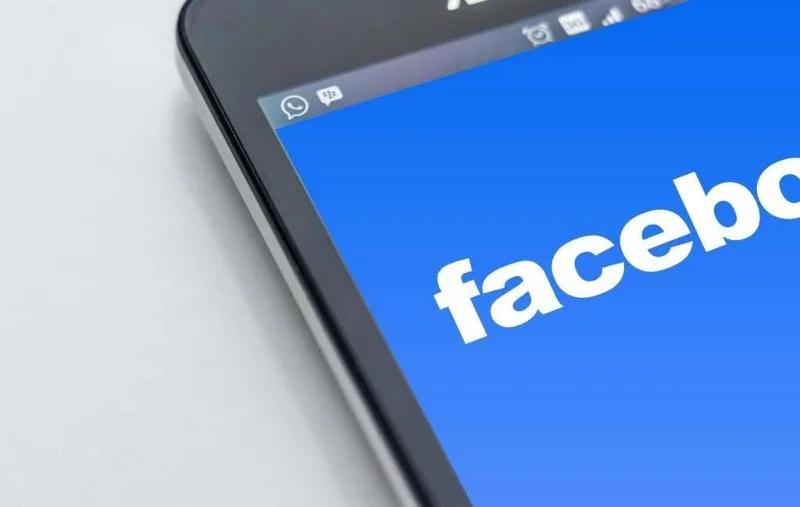 Apakah Itu Facebook Touch dan Adakah Ia Berbaloi Digunakan?